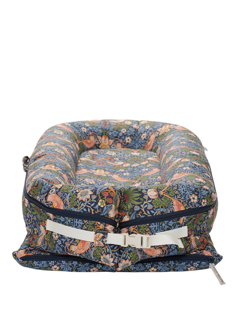 DockATot Deluxe+ William Morris Strawberry Thief baby pod, UK version