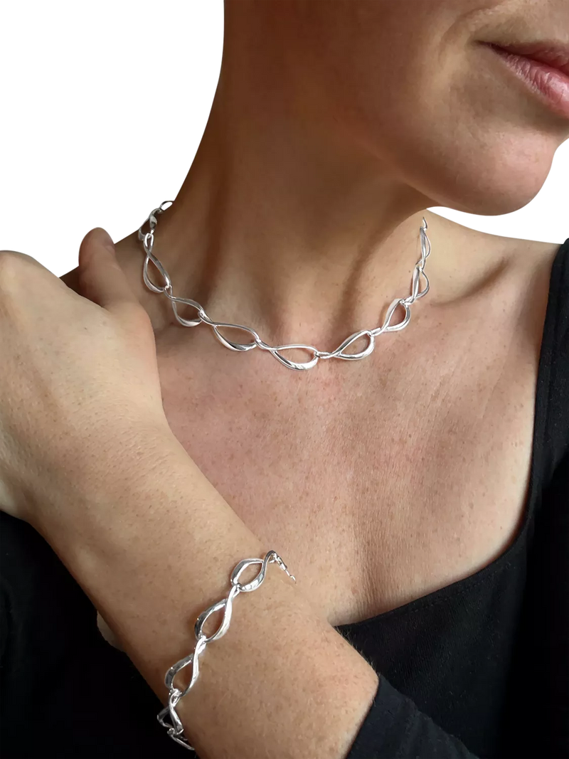 Nina B sterling silver ripple link necklace 43cm, UK version