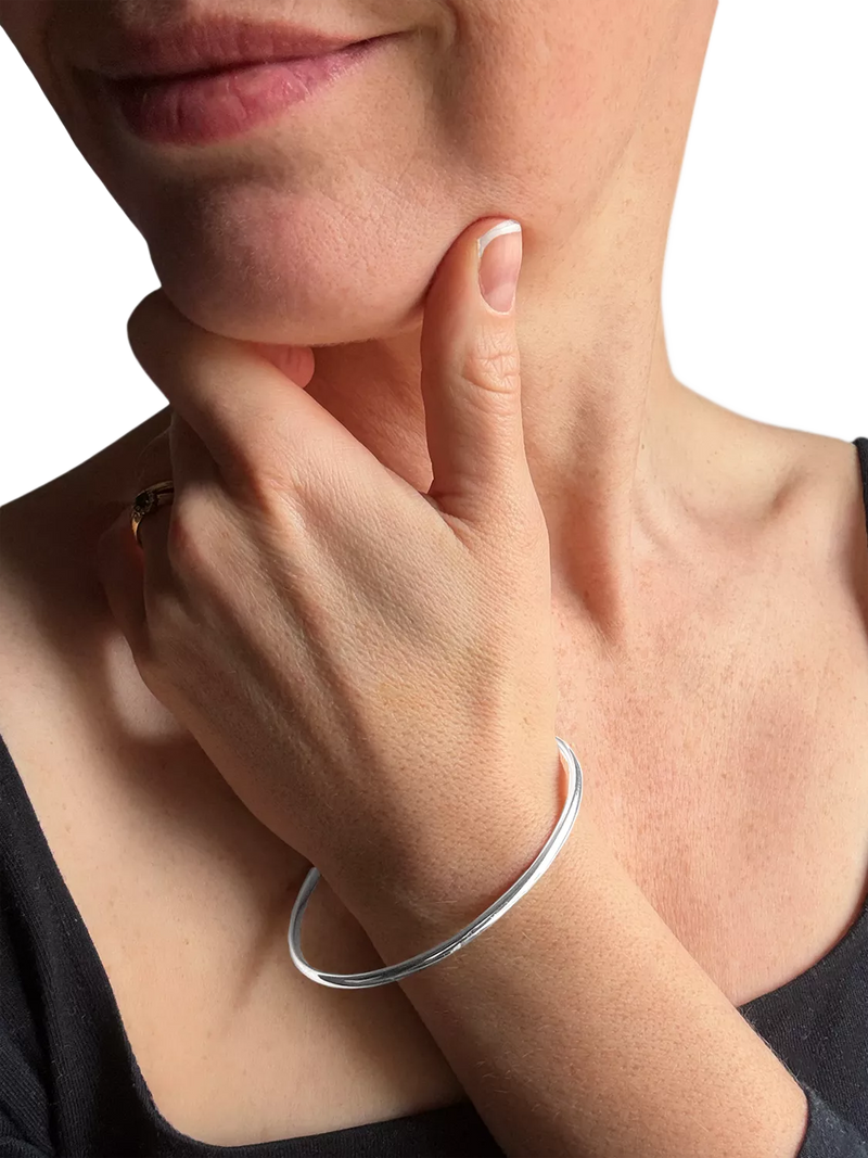 Nina B sterling silver simple slip-on bangle (British brand)