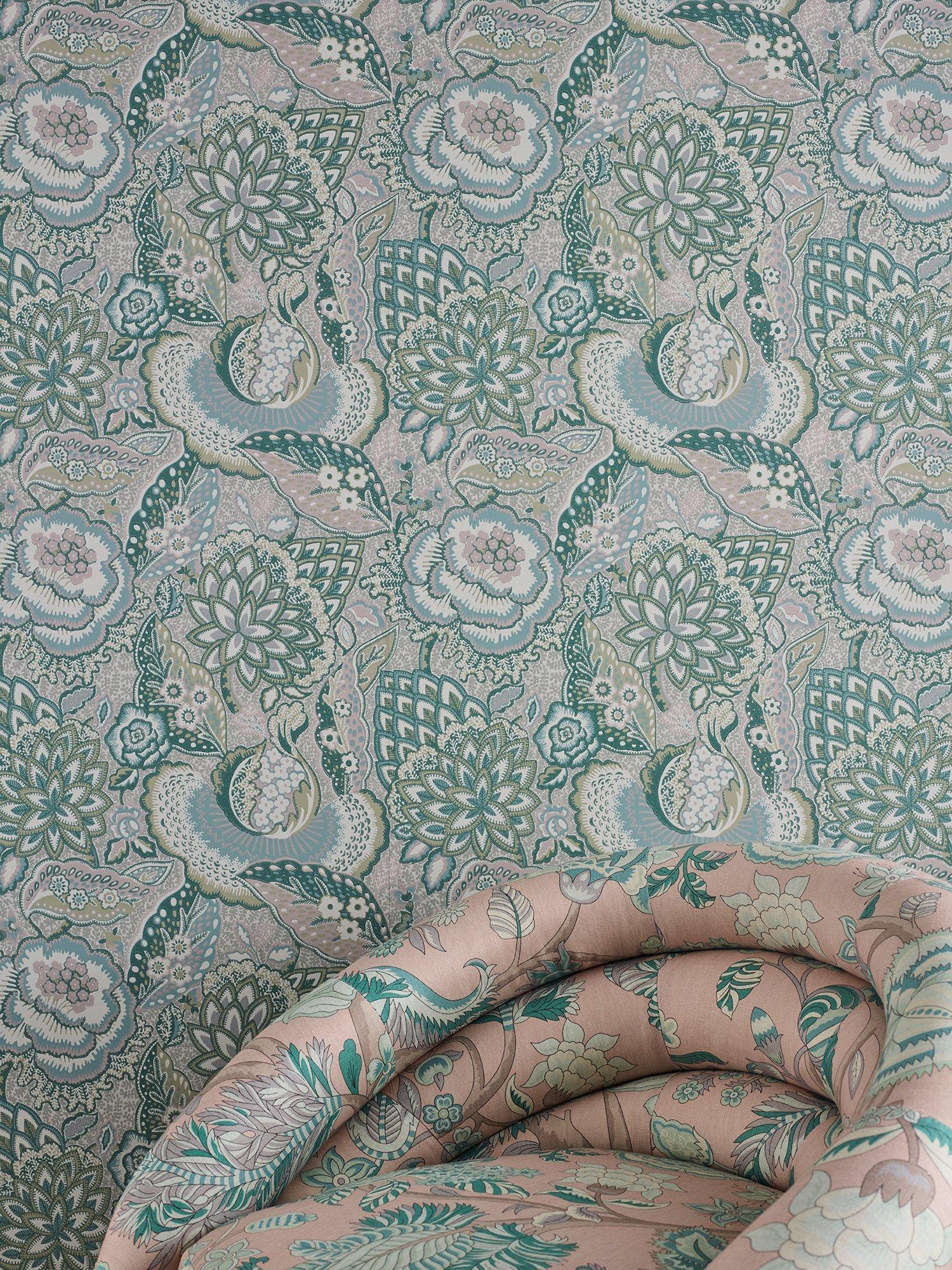 Liberty London Patricia wallpaper 52cm (British brand)