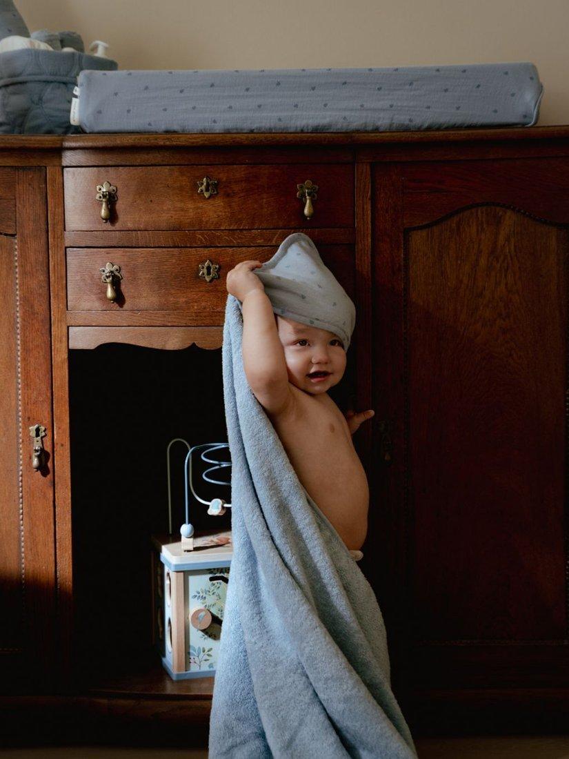 Little Dutch blue hooded towel 75x75cm, imported from the UK