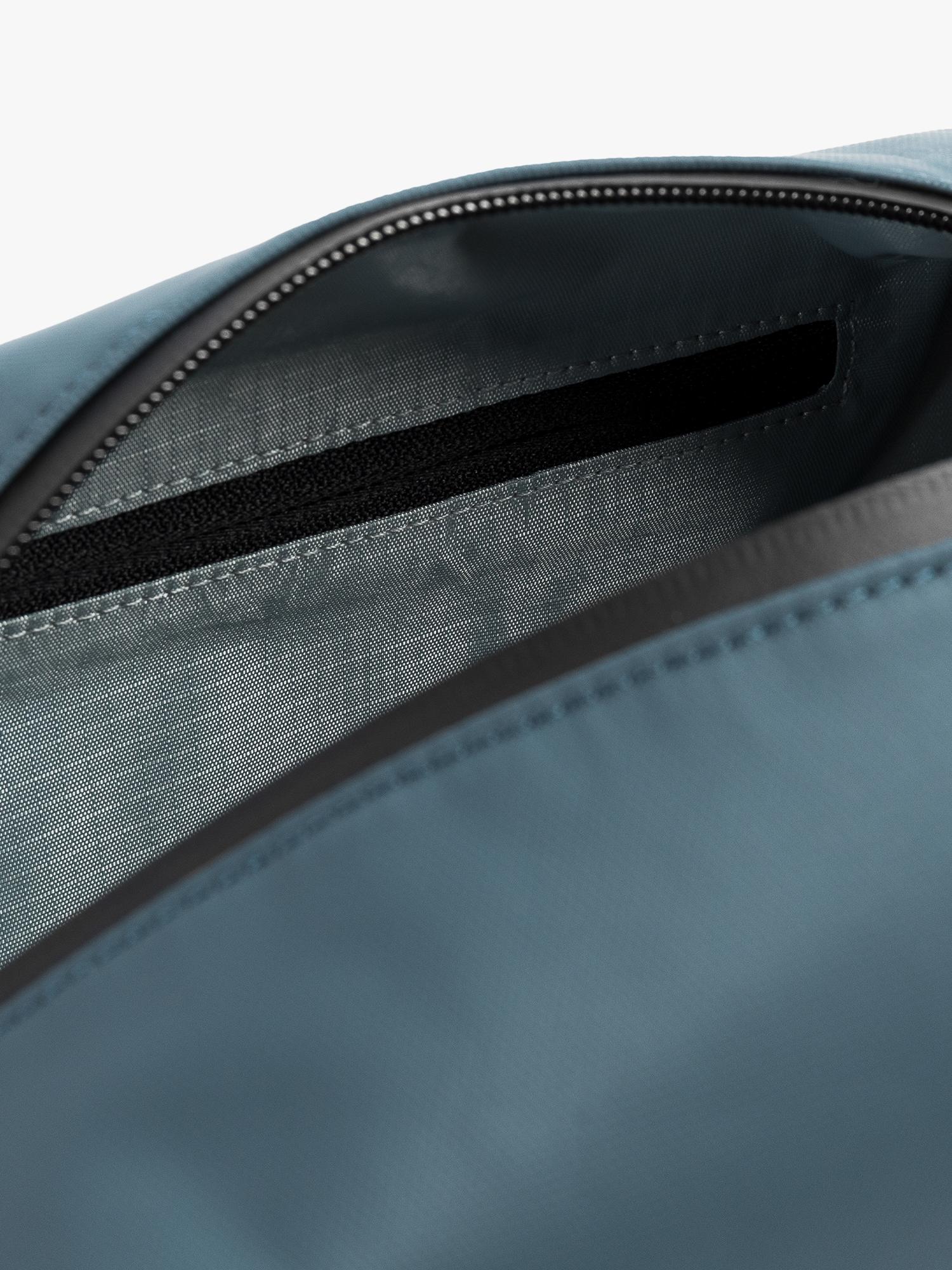 Stubble & Co wash bag 3L (British brand)