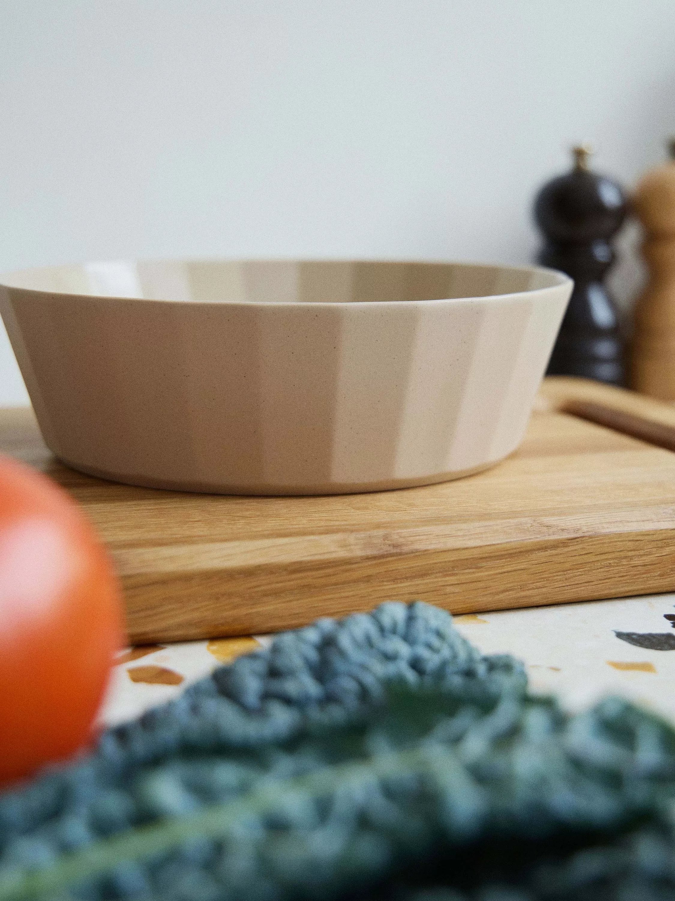 The Conran Shop Shapes Porcelain serve bowl 19cm Oatmeal - British product