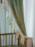 Little Dutch muslin garland sage, UK version