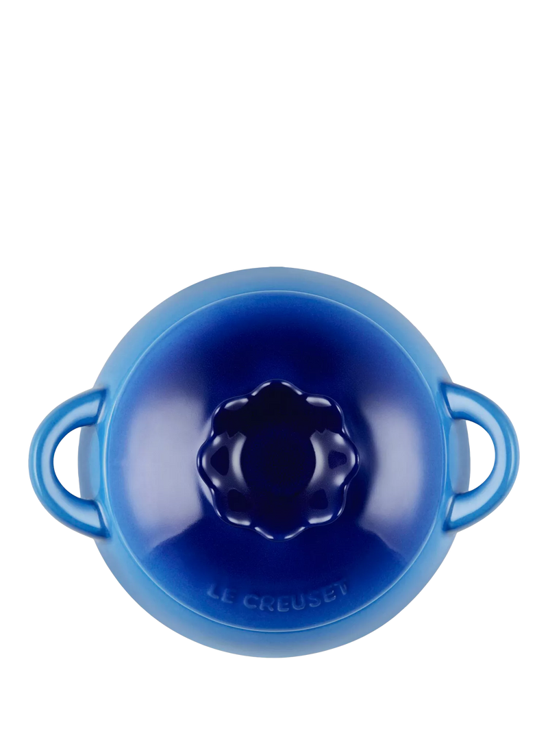 Le Creuset stoneware blueberry petite casserole 480ml - British product