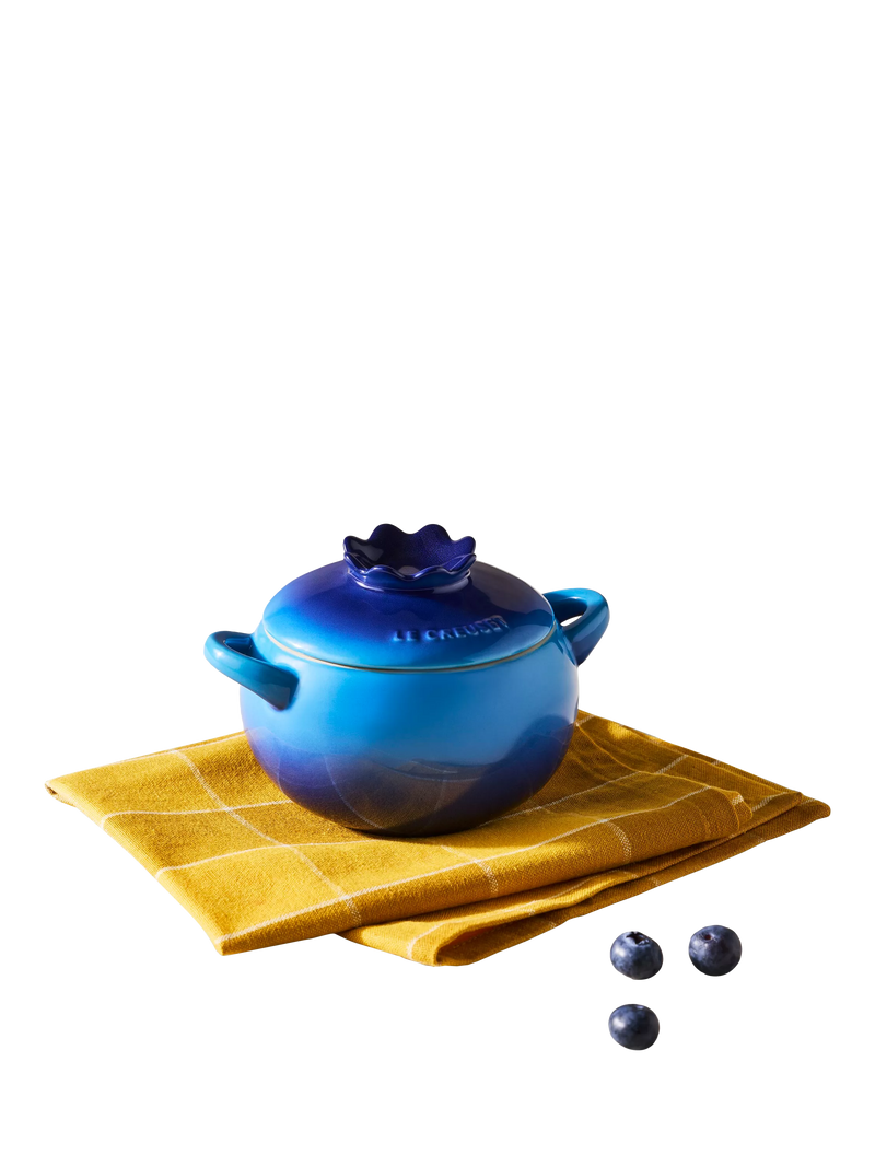 Le Creuset stoneware blueberry petite casserole 480ml - British product
