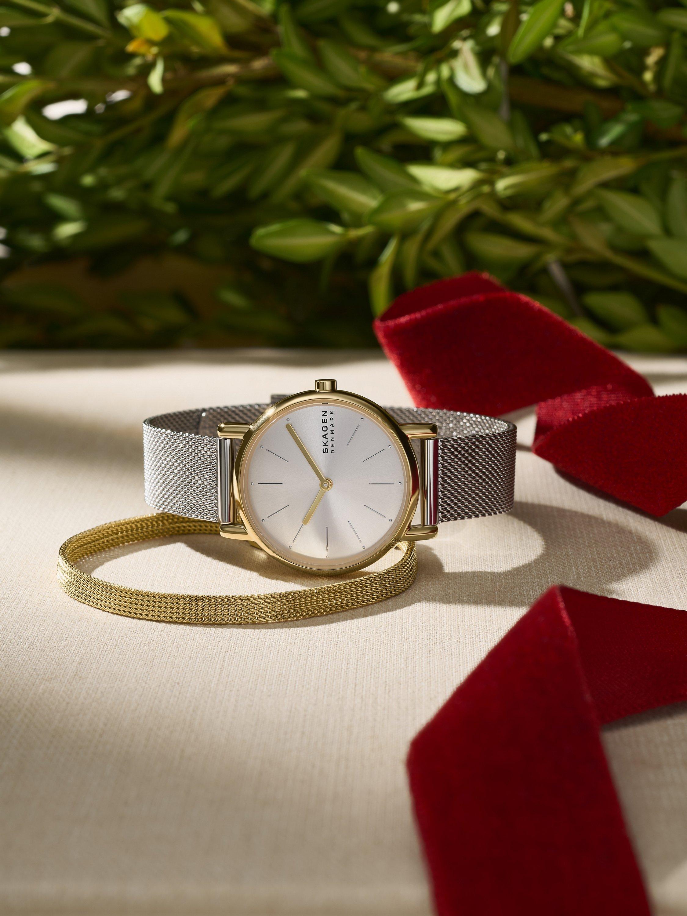 Skagen women's Signatur Lille watch and bracelet set 30mm white dial - British product