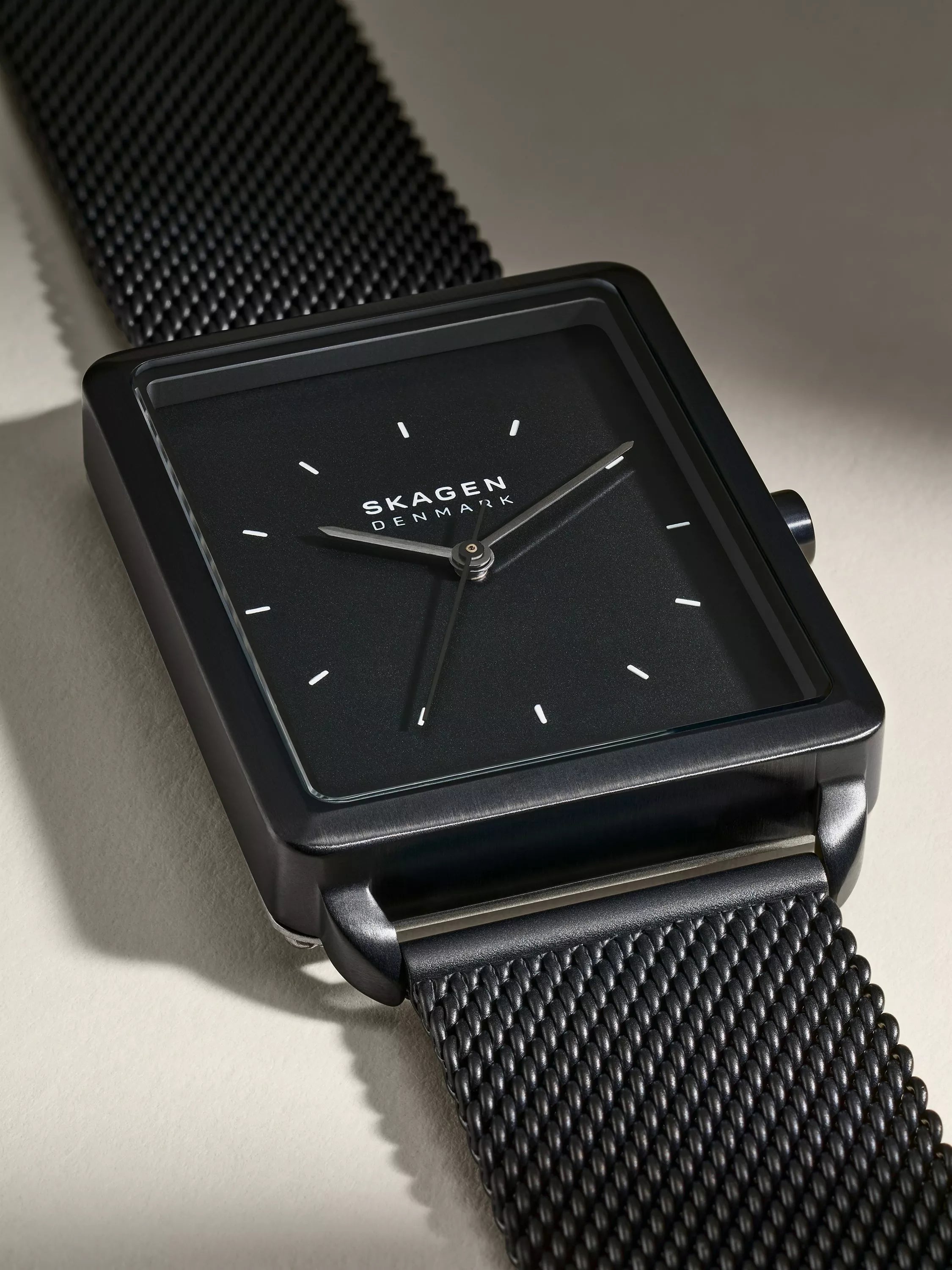 Skagen Hagen men's mesh watch black 36mm, UK version