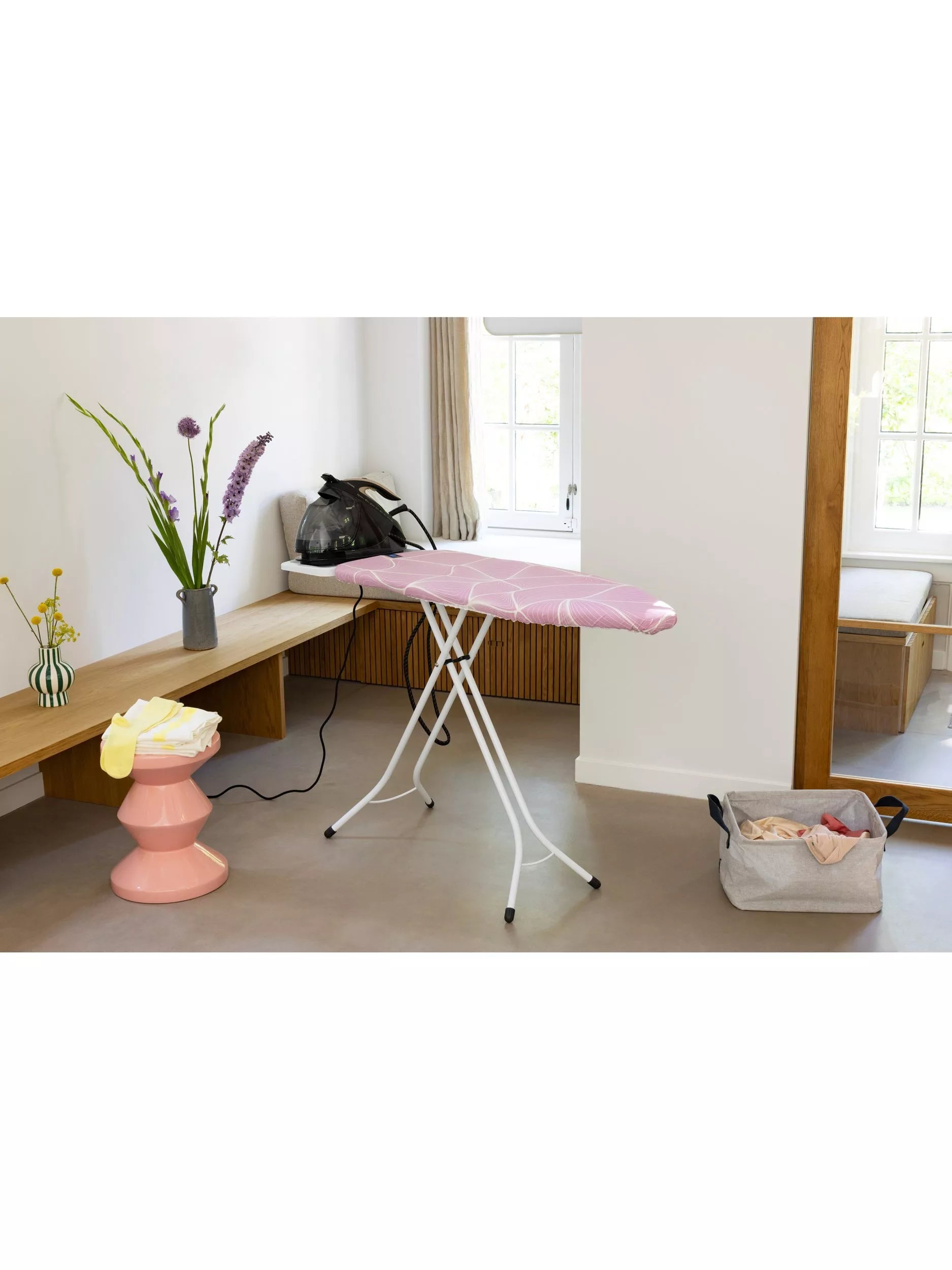 Brabantia Ironing Board C Lilac Waves 124x45cm, imported from the UK