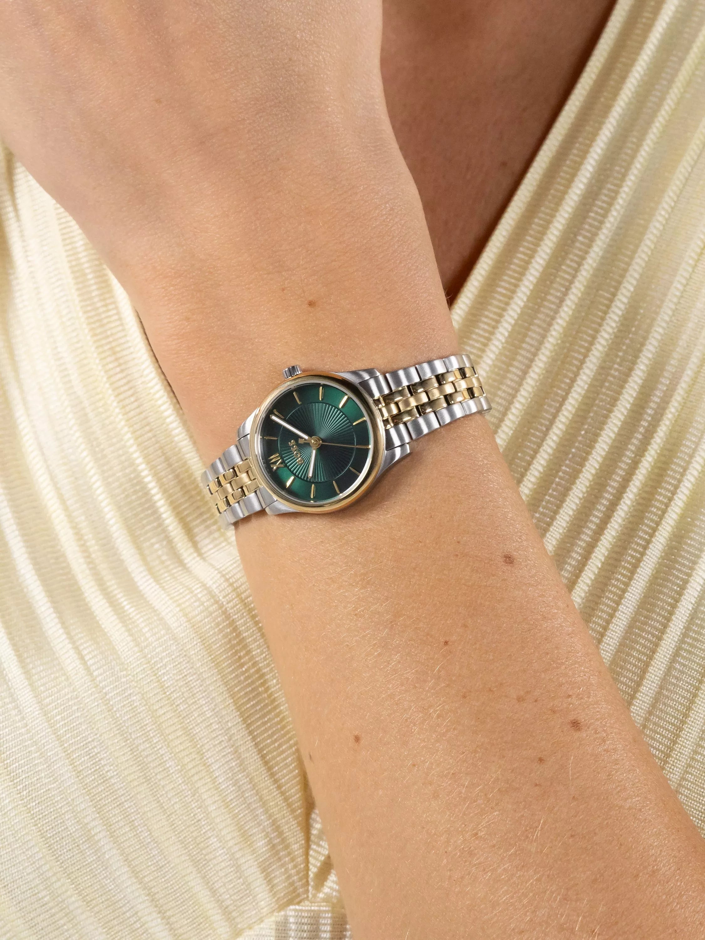 HUGO BOSS women's watch green sunray dial two-tone bracelet 25mm, UK version