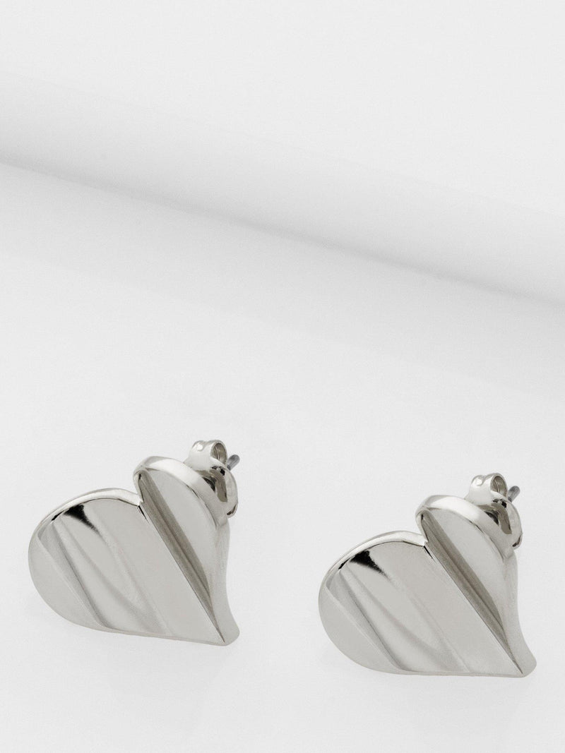 Ted Baker flutter heart stud earrings silver tone (British brand)