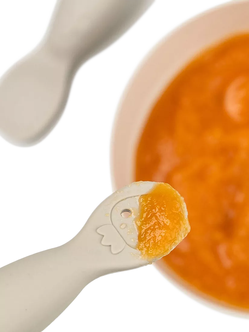 Done by Deer learning spoon set Sand (British brand)