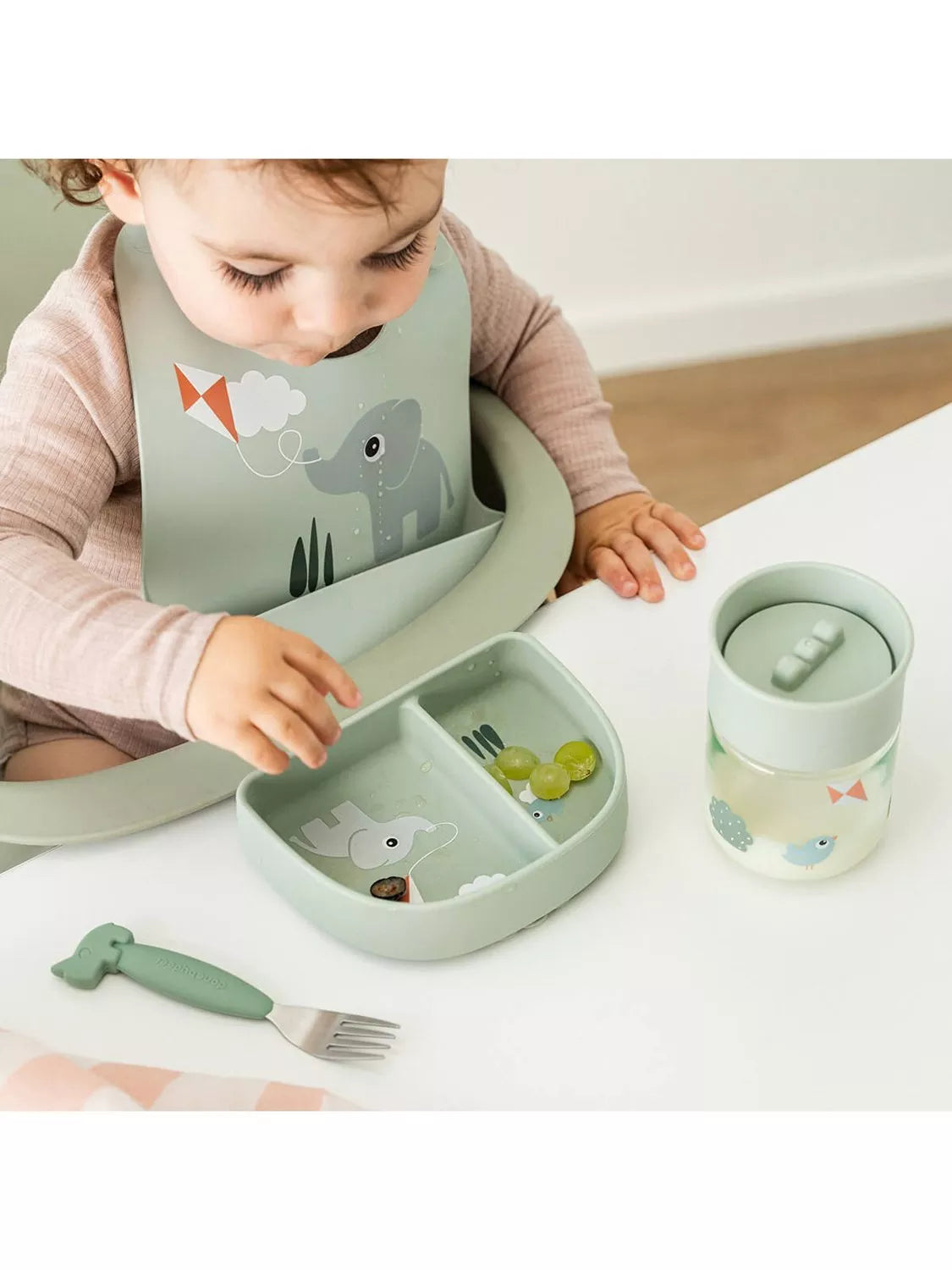 Done By Deer silicone bib green, UK version