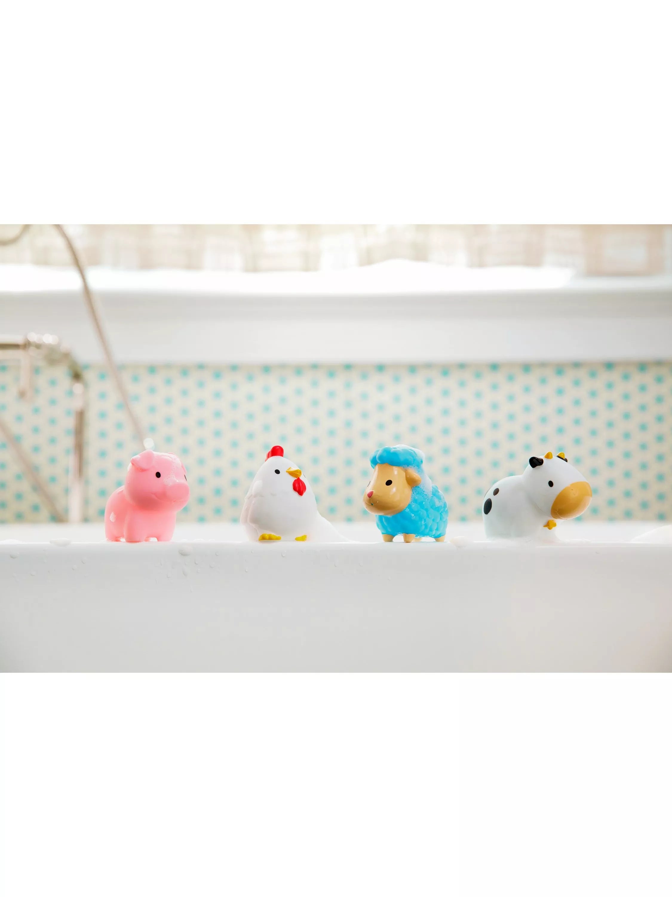 Munchkin Barn Friends bath squirters pack of 4, imported from the UK