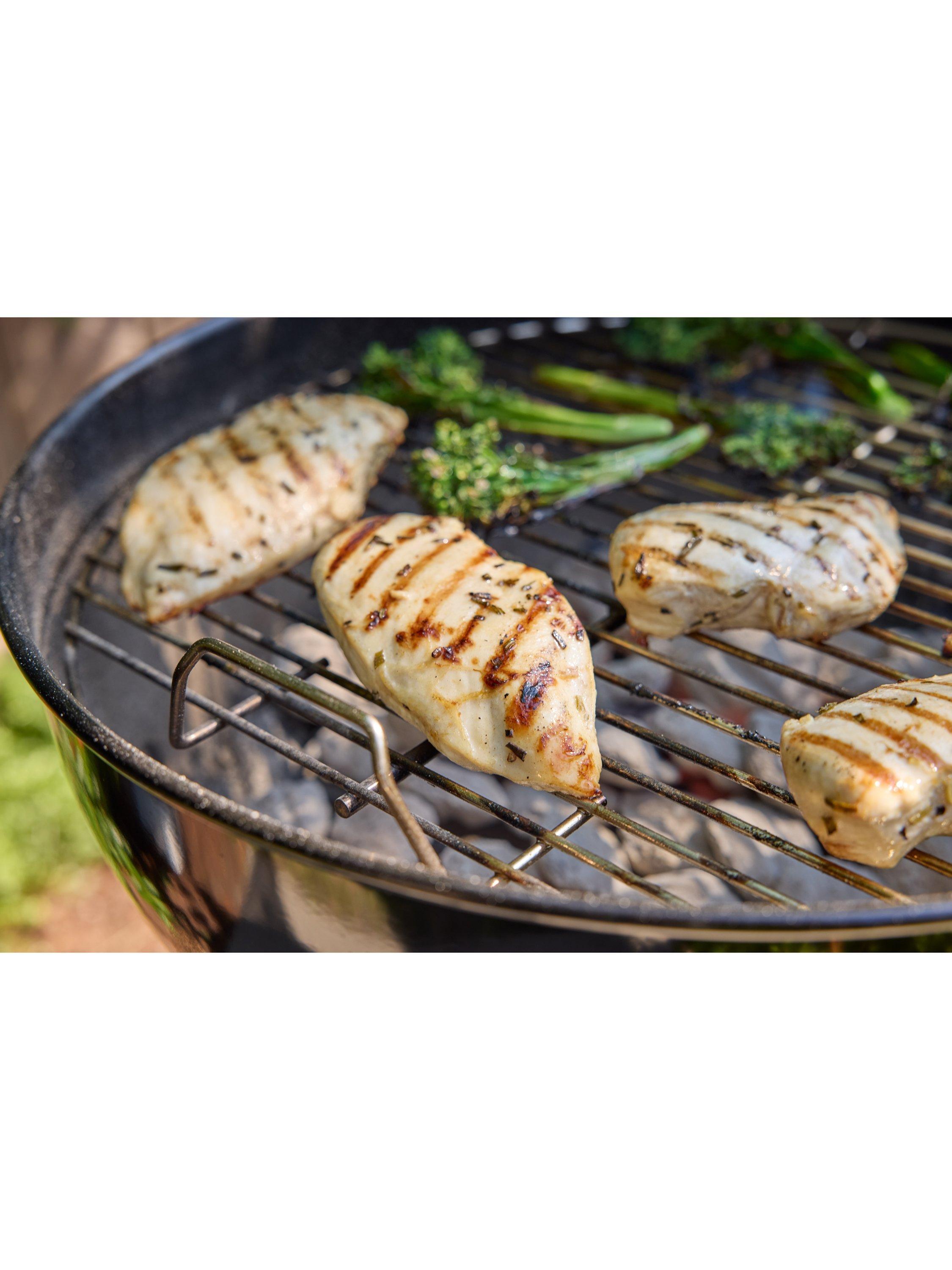Weber Original Kettle charcoal BBQ 47cm (British brand)