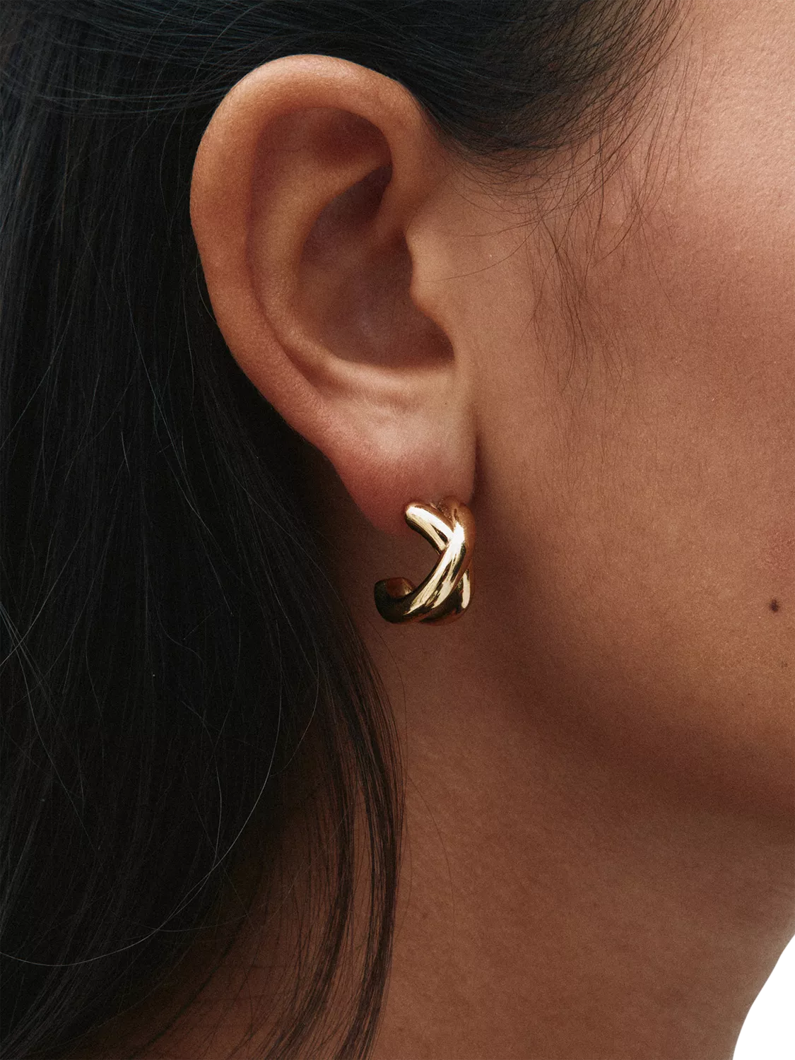 EDBLAD Alexa large crossover hoop earrings gold - British product