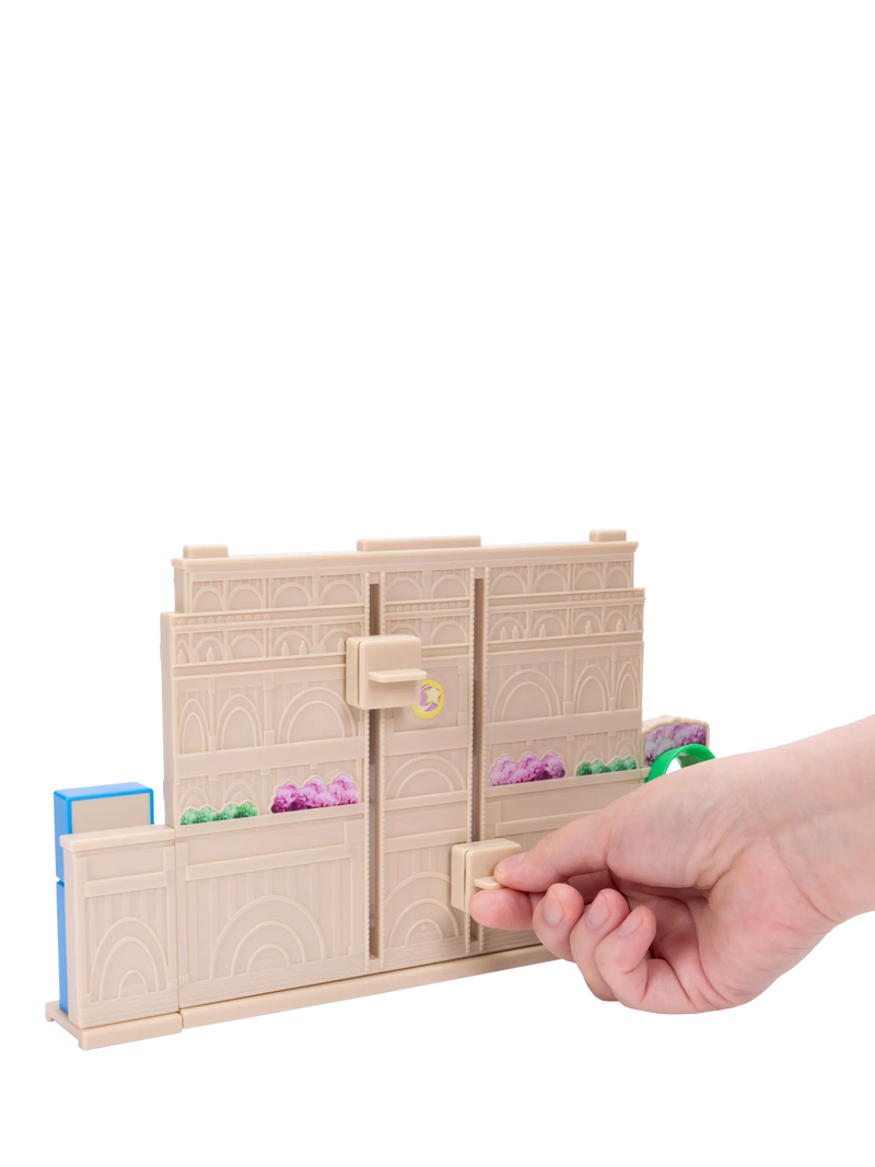 Super Mario diorama set with Princess Peach, Captain Toad figures (British brand)