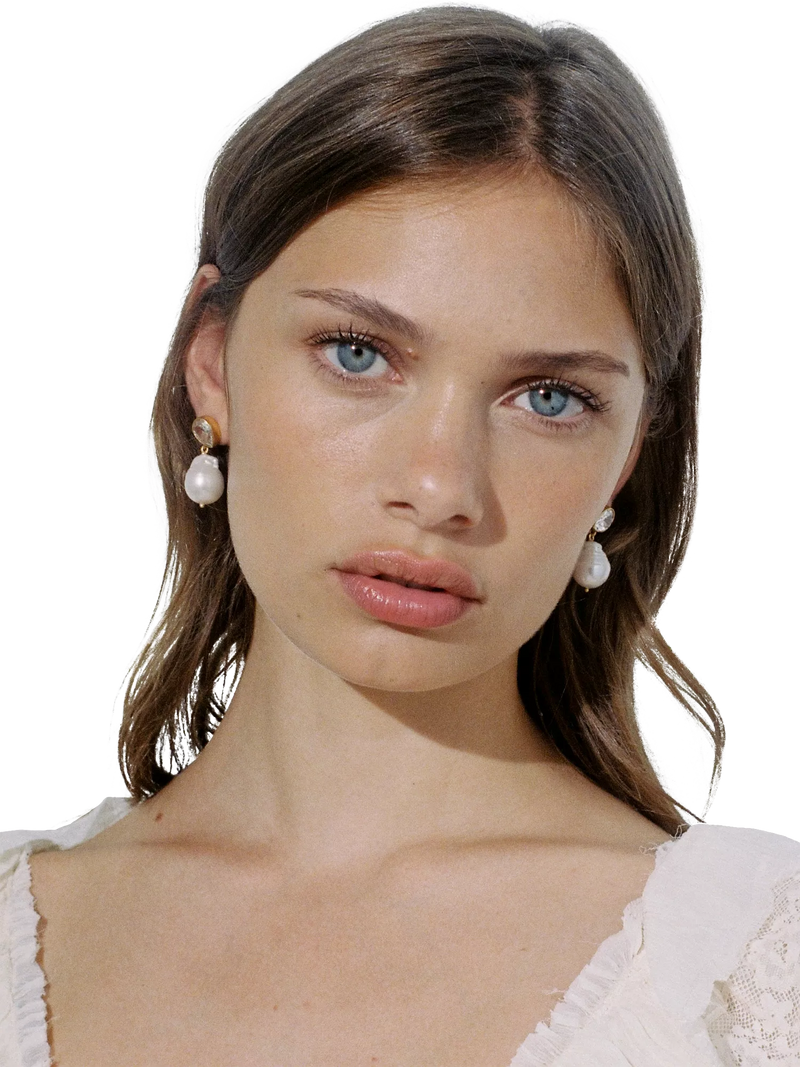 Shyla gold plated drop earrings pearl 3.4cm (British brand)