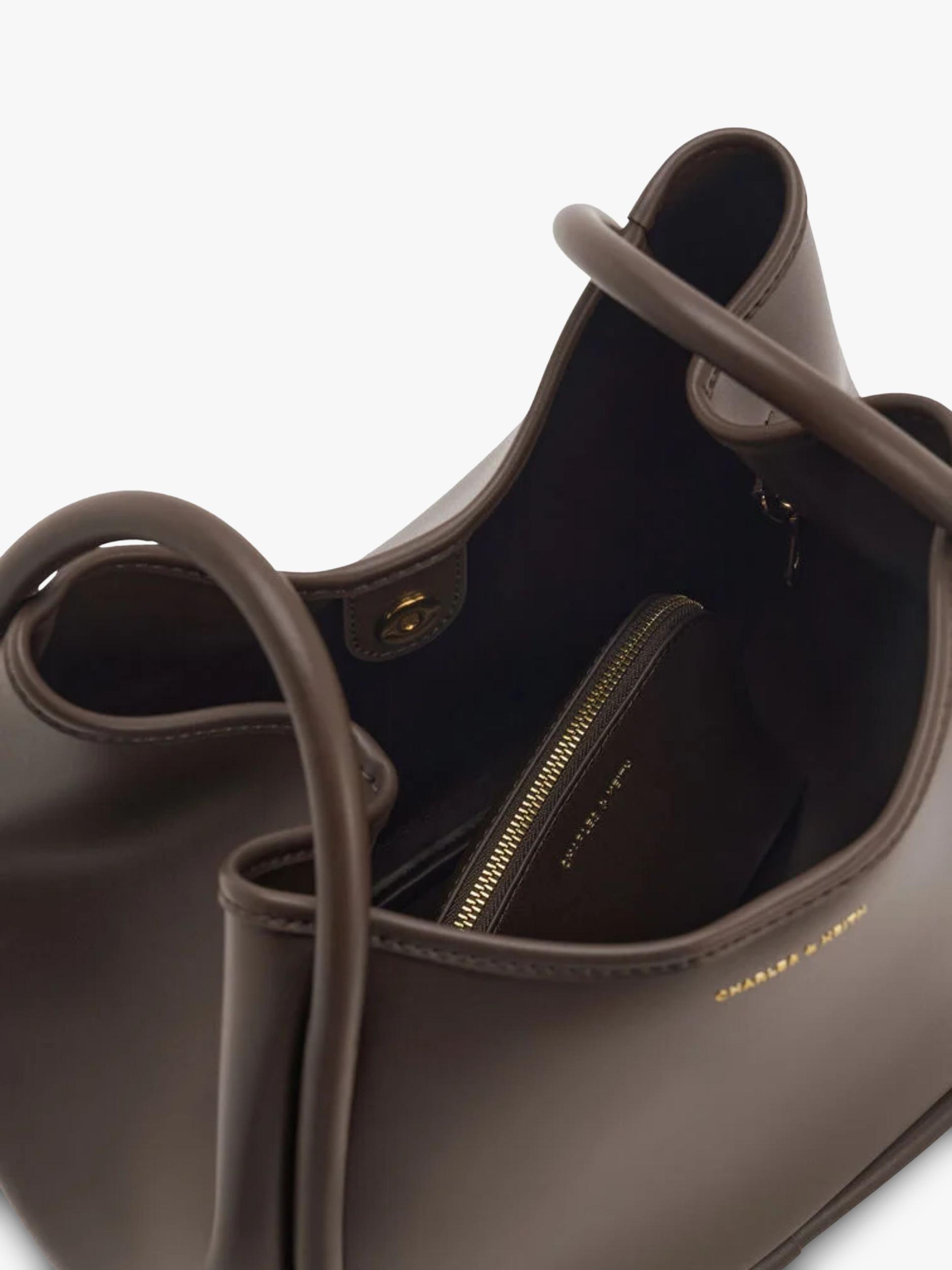 CHARLES & KEITH Lyla slouchy Kunstleder-Tasche - britisches Produkt