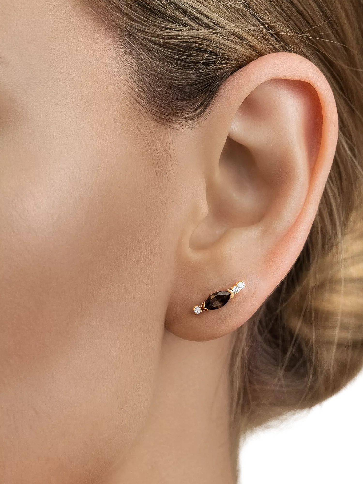 DPT Antwerp stud earrings quartz diamond, imported from the UK