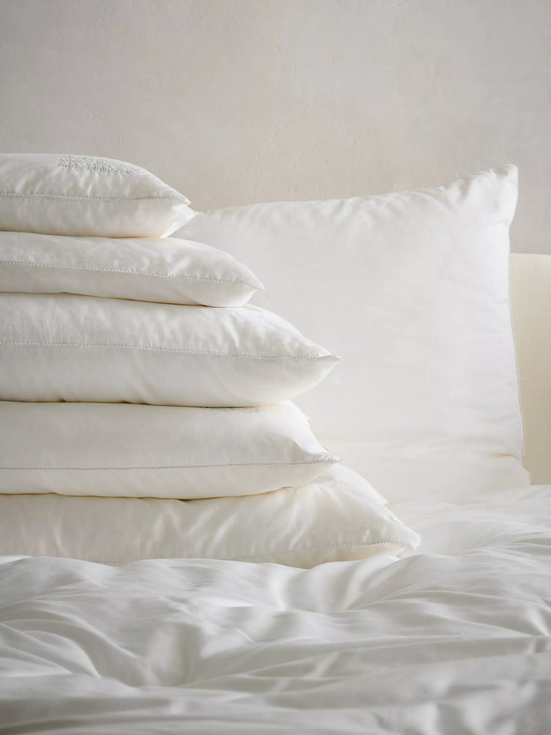 Gingerlily Silk King Pillow White (British brand)