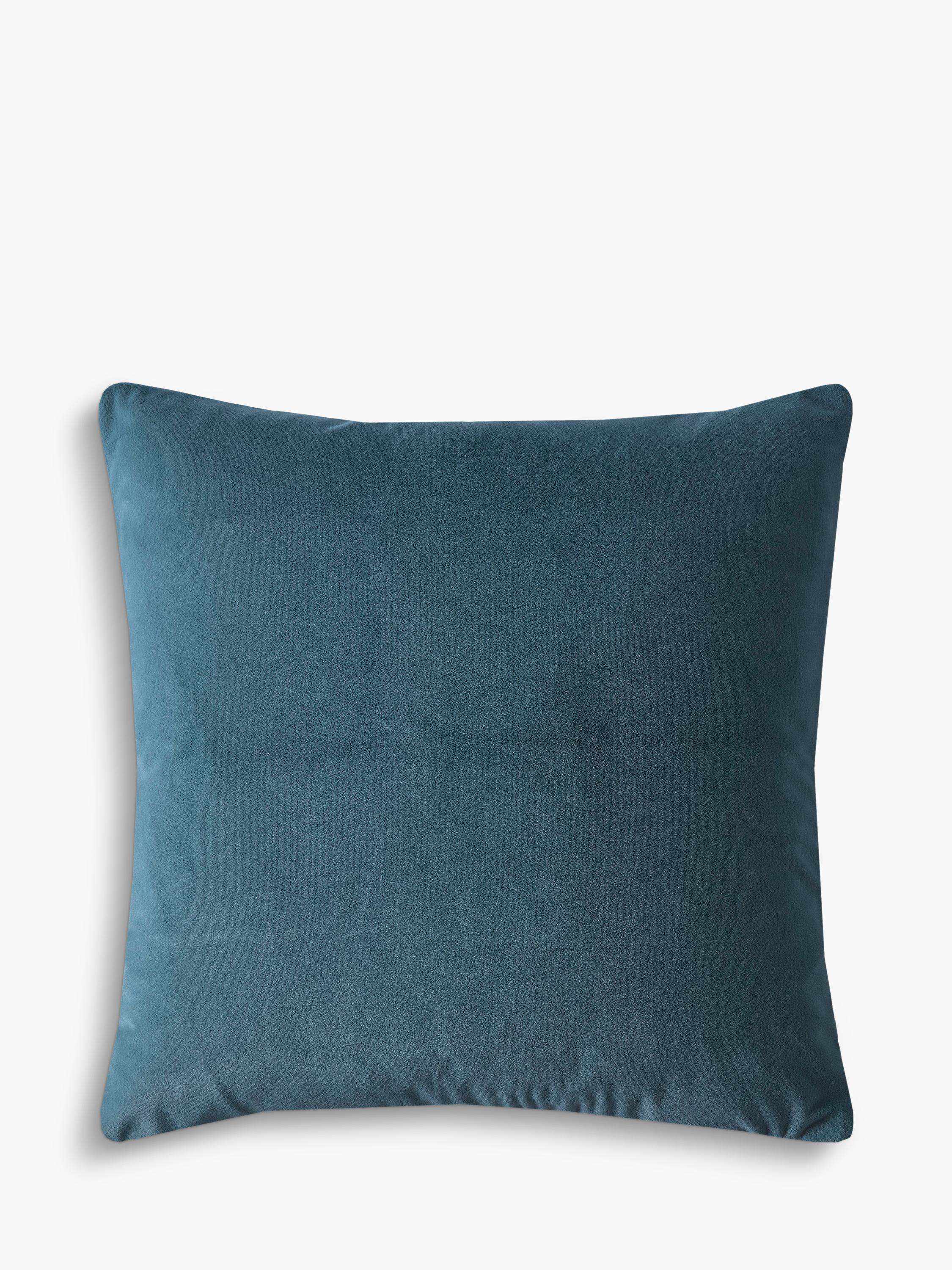 William Morris At Home Willow cushion 43x43cm, UK version