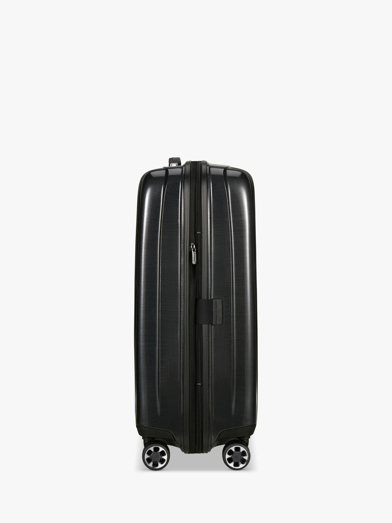 Samsonite Nexis 70cm expandable hard-sided suitcase, UK version