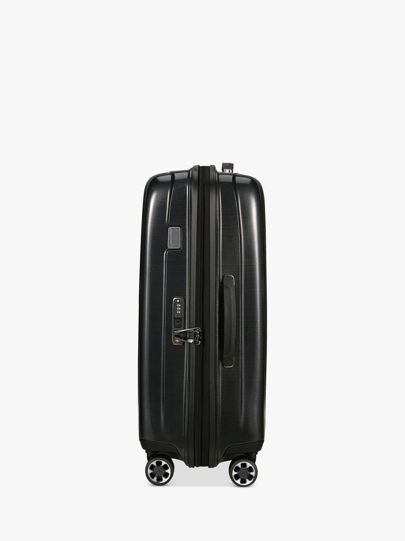 Samsonite Nexis 70cm expandable hard-sided suitcase, UK version