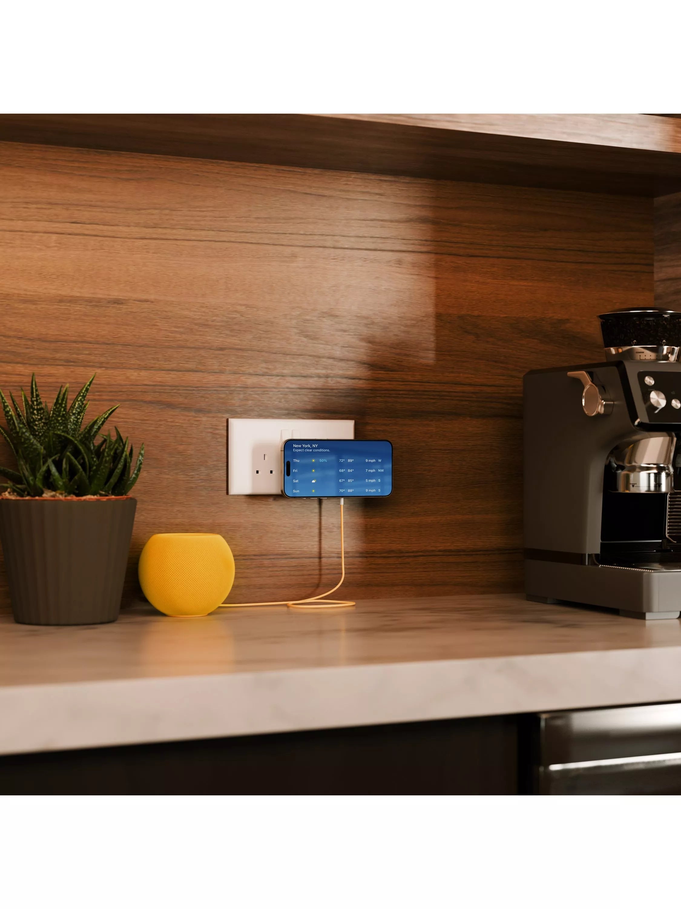 Twelve South PowerBug magnetic wireless charging pad Dune, UK version
