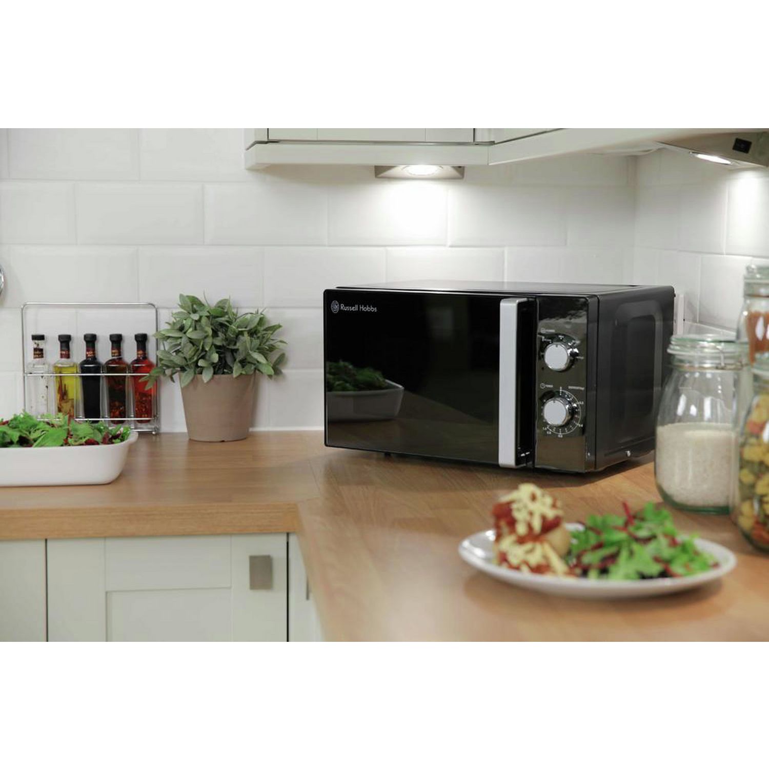 Russell Hobbs black microwave 800W 20L (British brand)