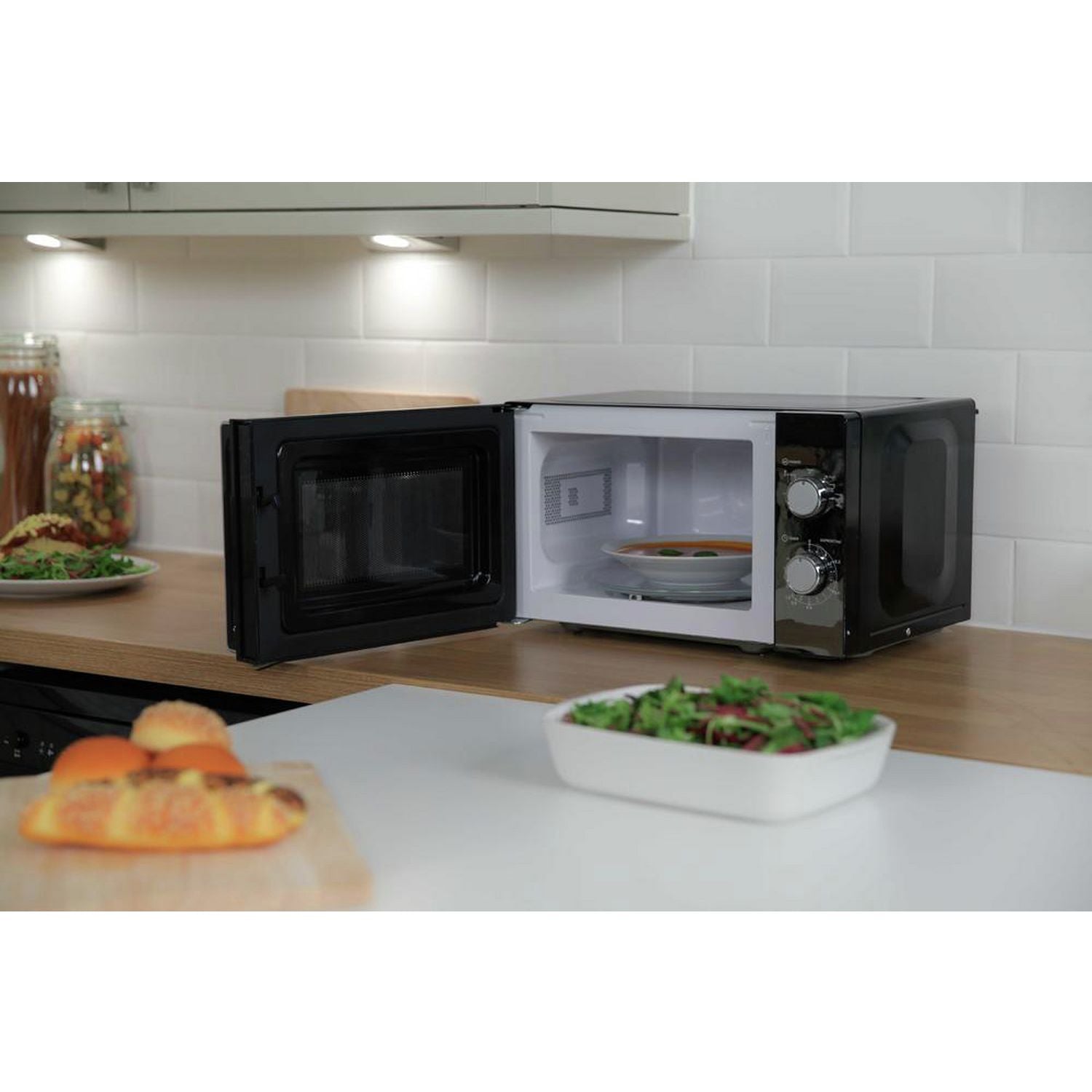 Russell Hobbs black microwave 800W 20L (British brand)