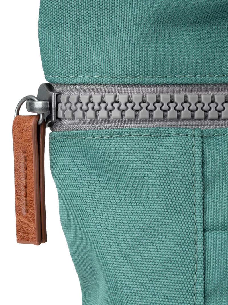 ROKA London backpack Finchley medium 15L green - British product