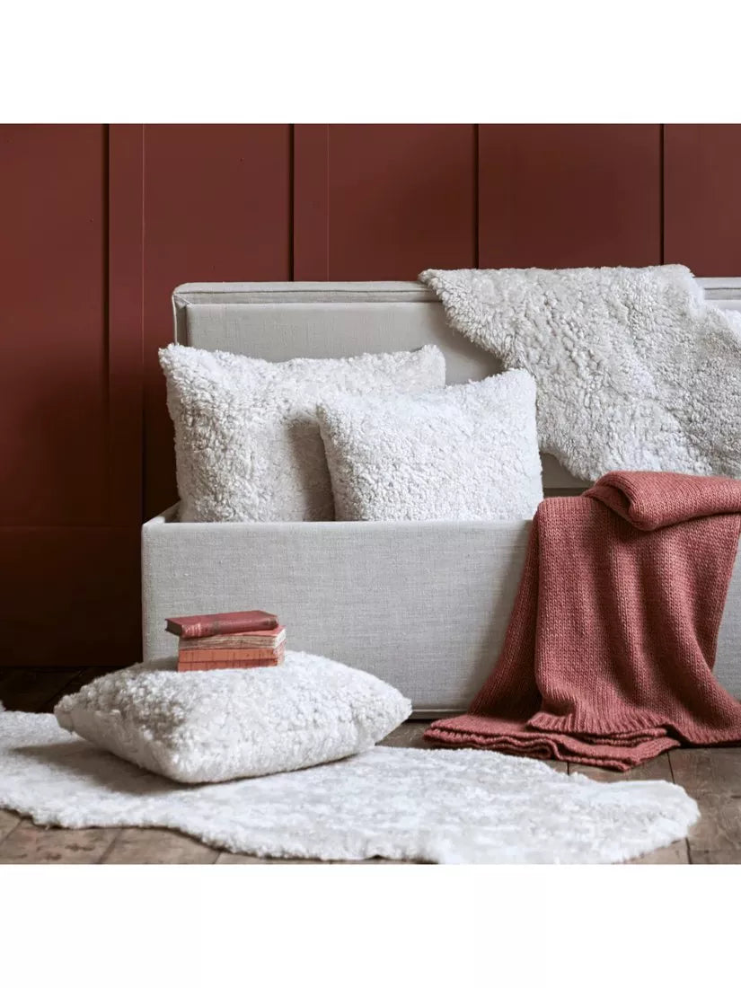 Neptune Tussock small pearl cushion - British product