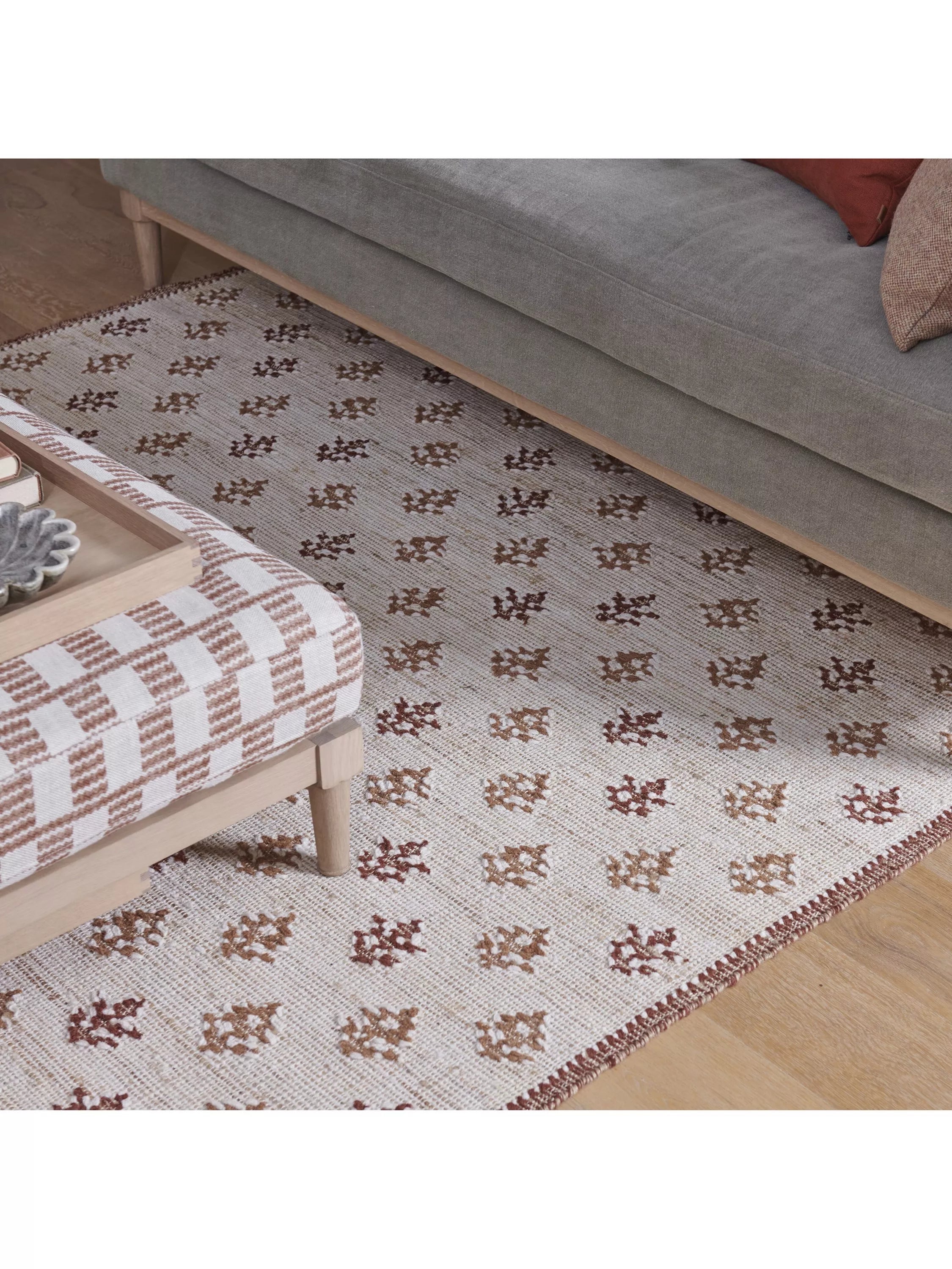 Neptune Rona rug burnt sienna 300x200 cm, imported from the UK