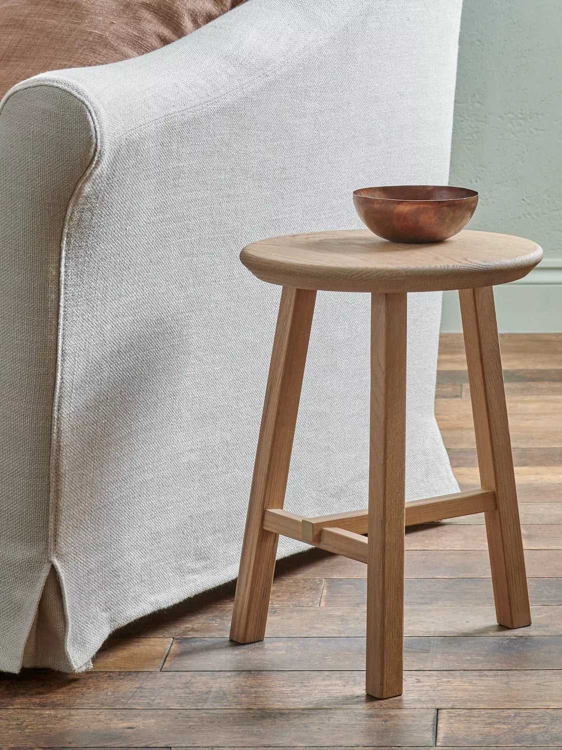 Neptune Northwich round stool natural oak, UK version