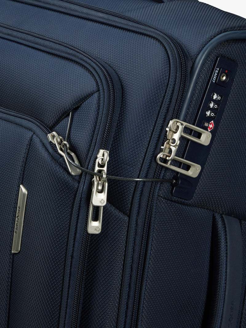 Samsonite Respark 67cm expandable suitcase, UK version