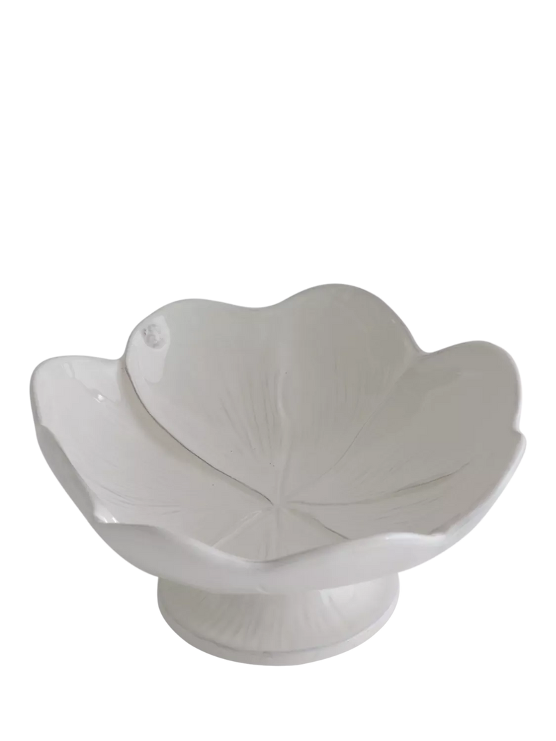 Virginia Casa clover footed serving bowl 34cm white, imported from the UK