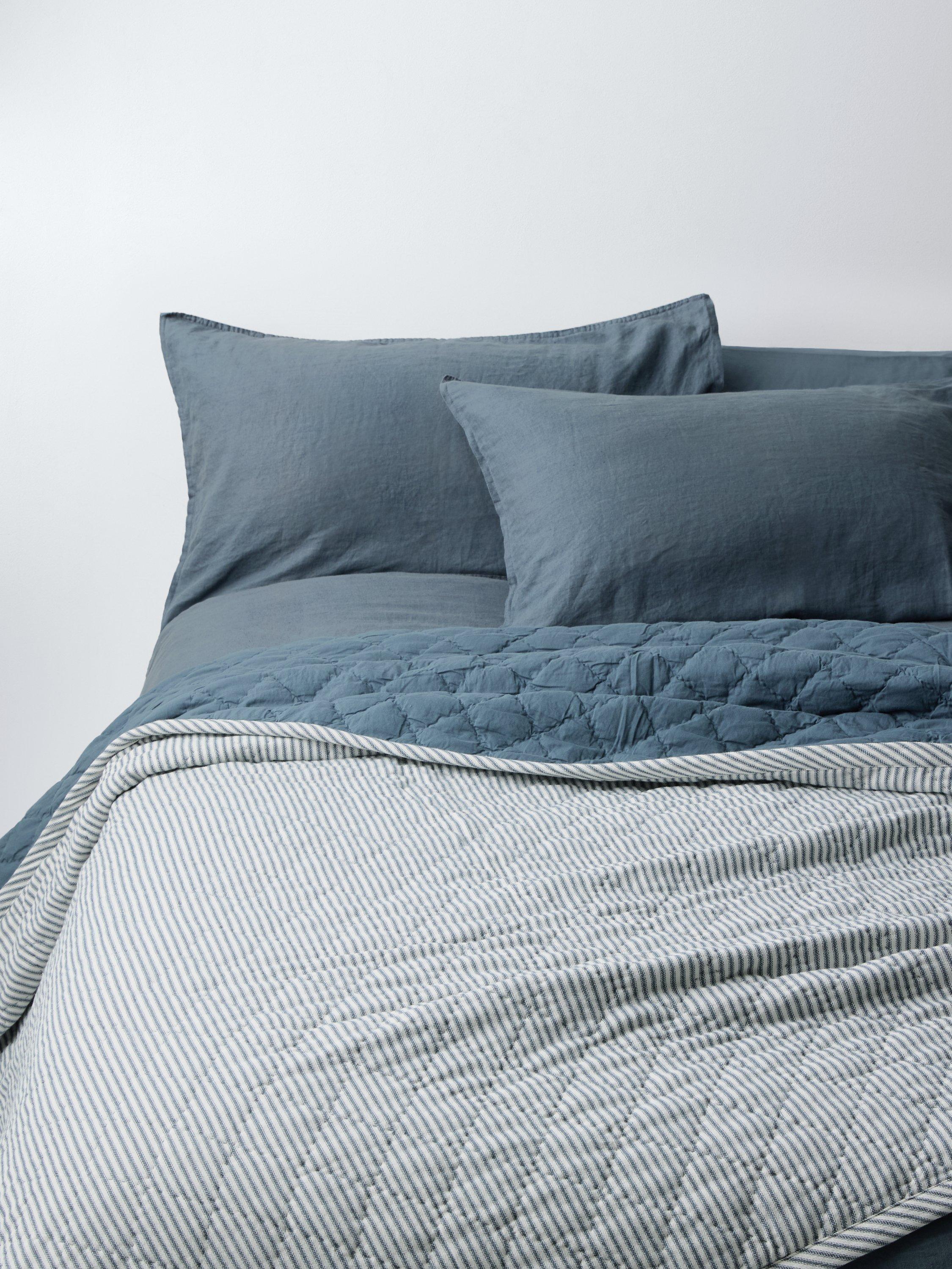 John Lewis striped quilted bedspread king size - British product
