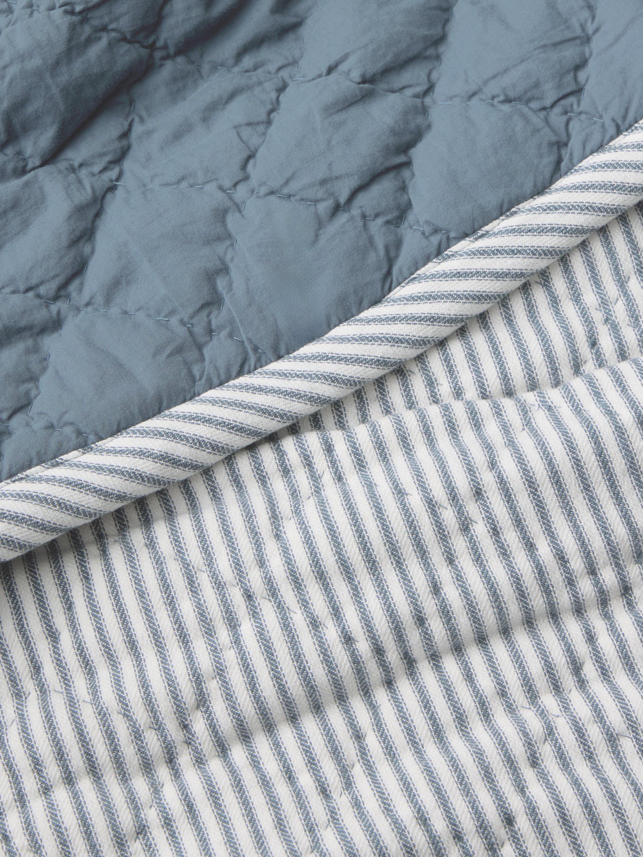 John Lewis striped quilted bedspread king size - British product
