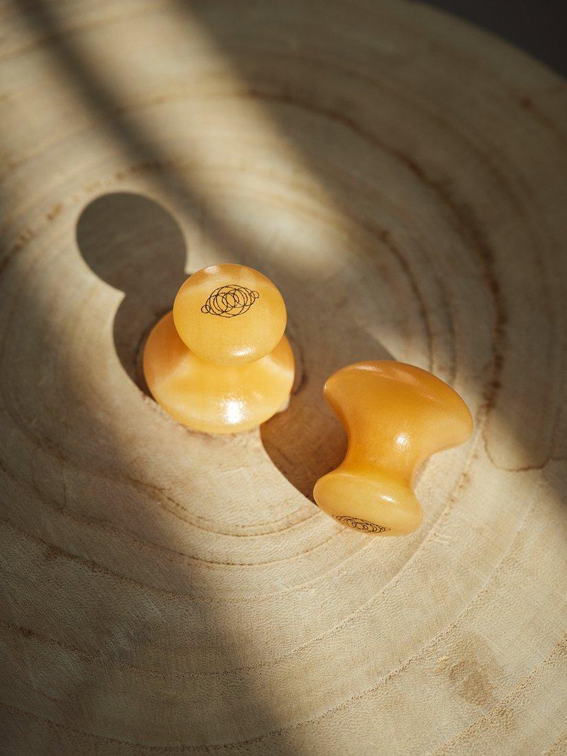 IRÄYE Skincare yellow topaz face and eye gua sha (British brand)