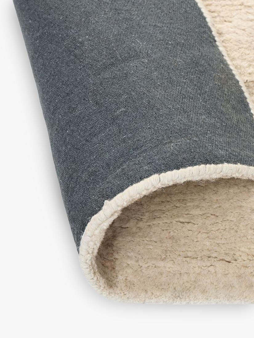 West Elm rounded wool rug hand tufted sand - British product