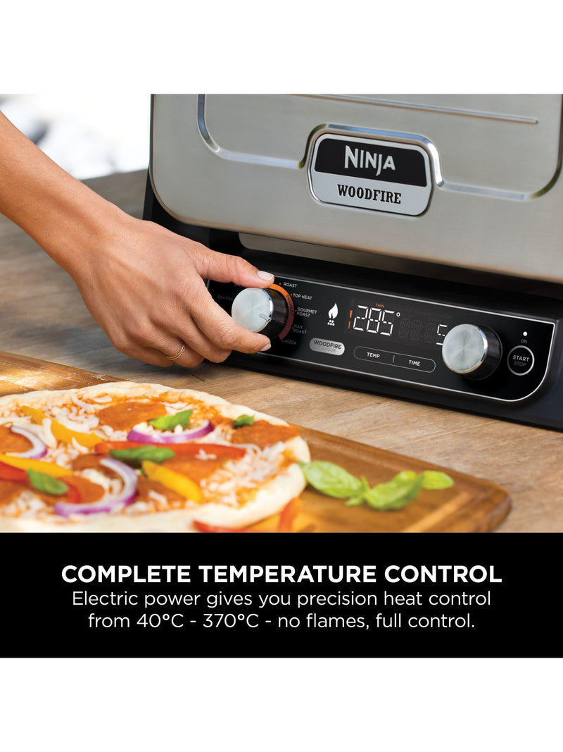 Ninja Woodfire outdoor oven 8-in-1 with cover (British brand)