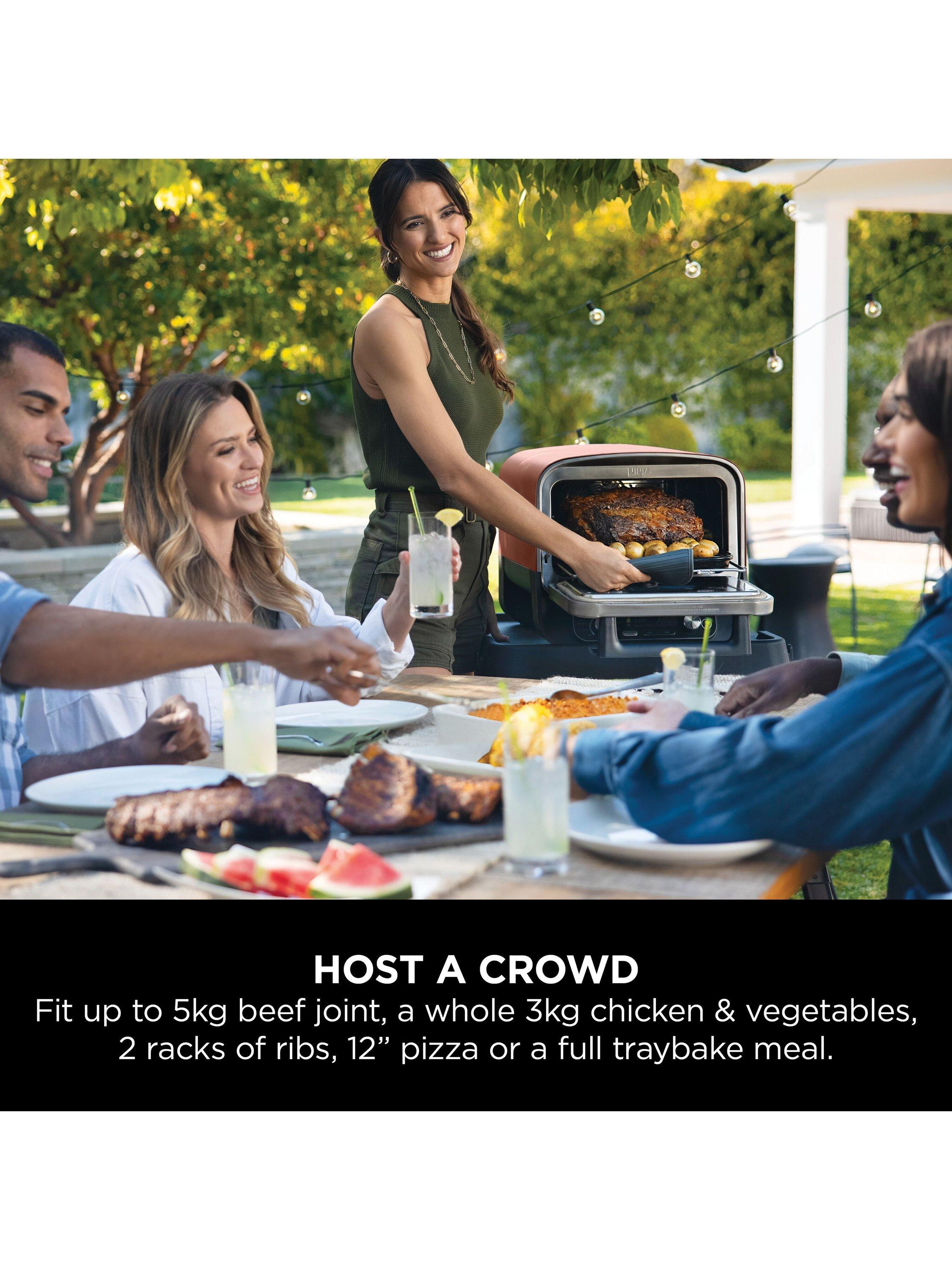 Ninja Woodfire outdoor oven 8-in-1 with cover (British brand)