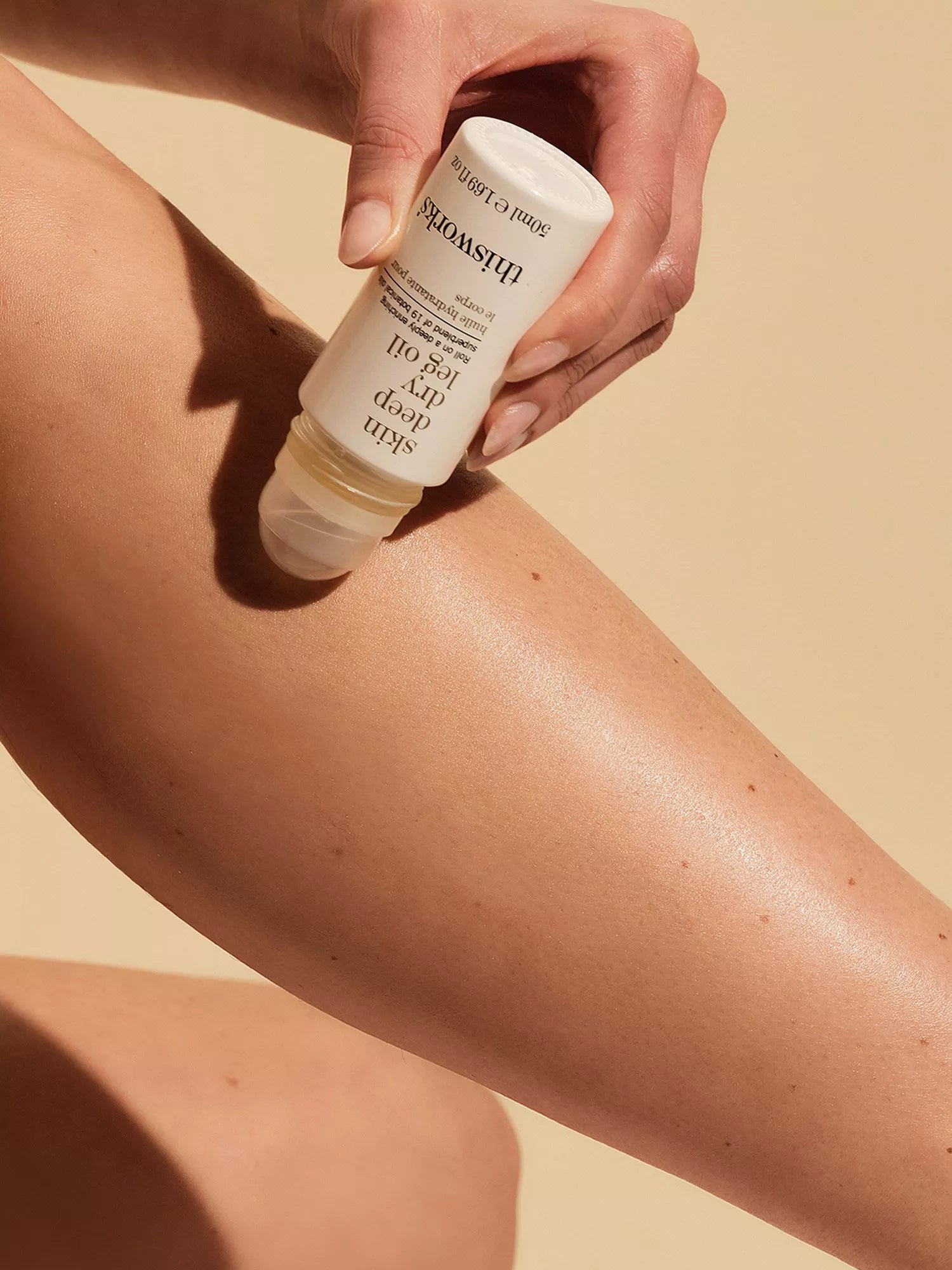 This Works Skin Deep Dry Leg Oil Roll-On 50ml - British product