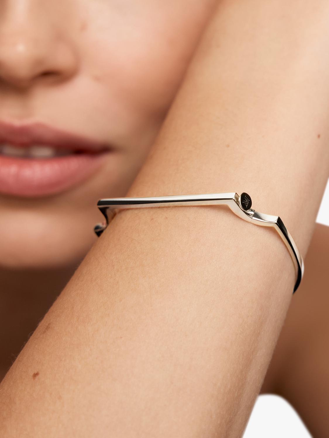 Monica Vinader Signature bangle sterling silver, UK version
