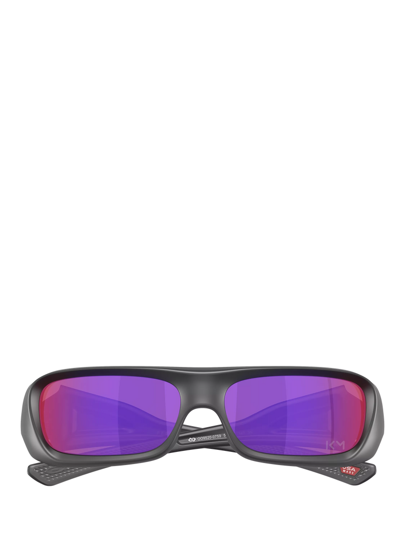 Oakley matte black rectangular sunglasses 59mm, imported from the UK