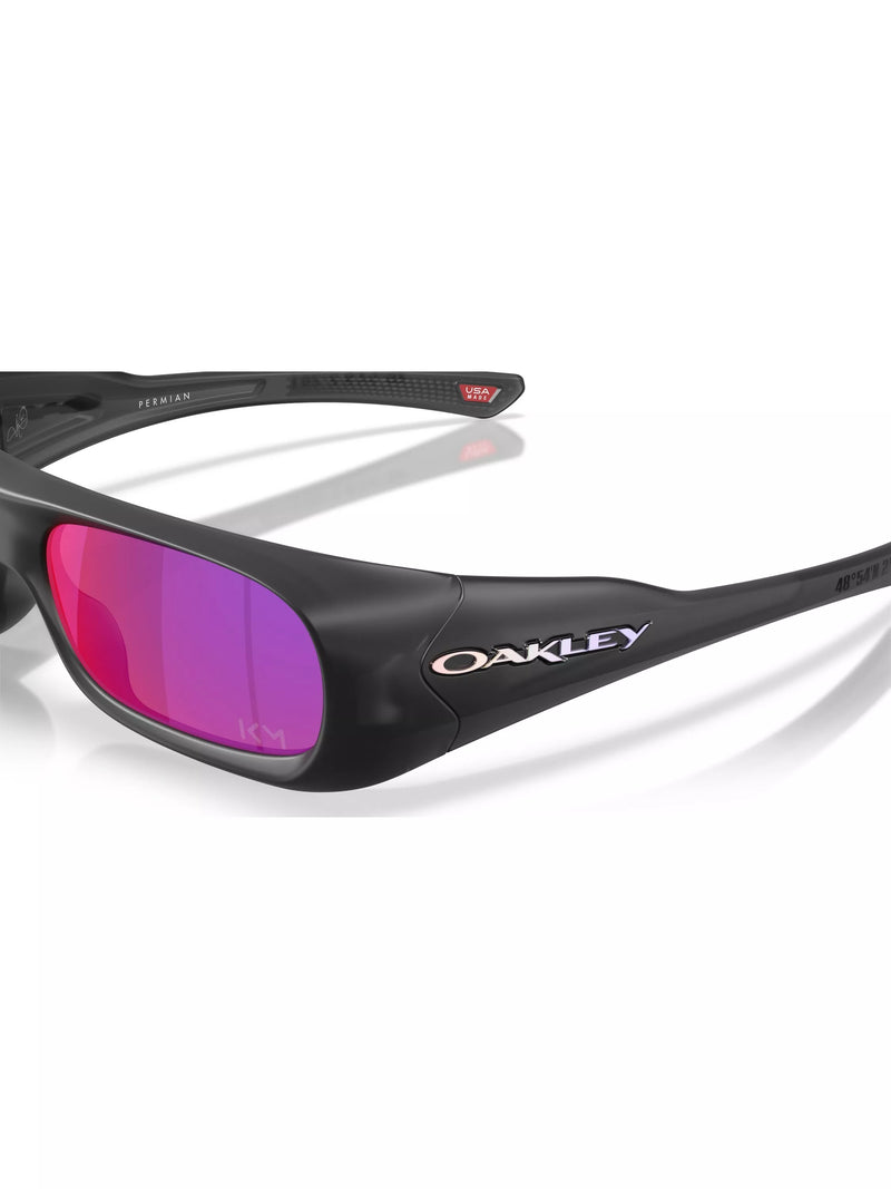 Oakley matte black rectangular sunglasses 59mm, imported from the UK