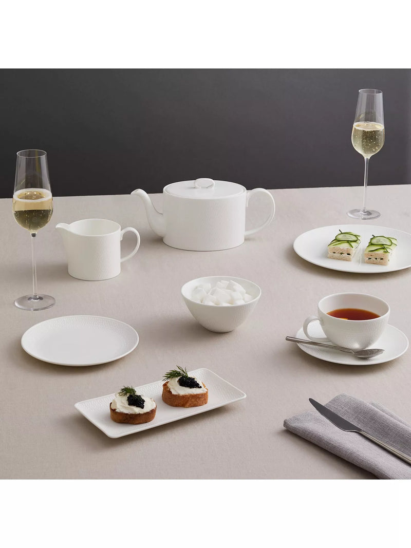 Wedgwood Gio rectangular bone china tray 21cm white, UK version