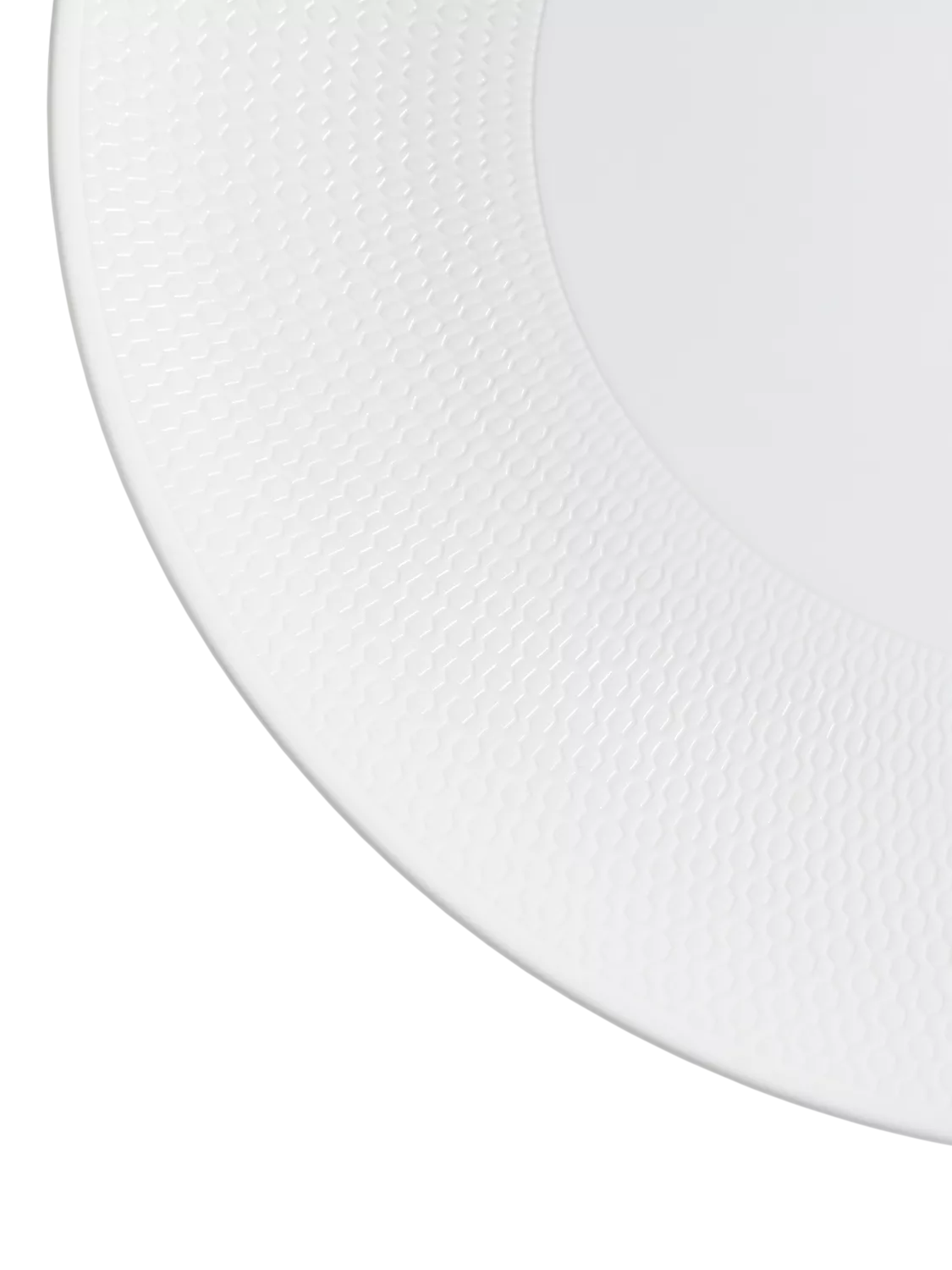 Wedgwood Gio bone china round serving platter 34cm, imported from the UK