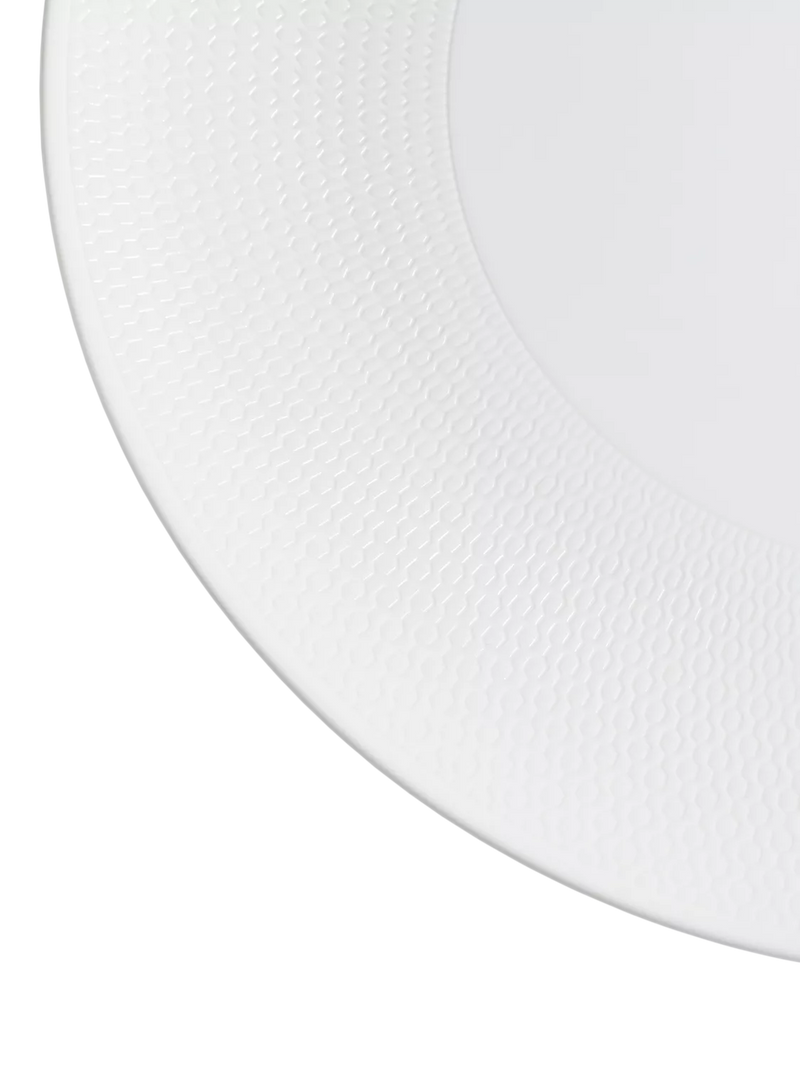 Wedgwood Gio bone china round serving platter 34cm, imported from the UK
